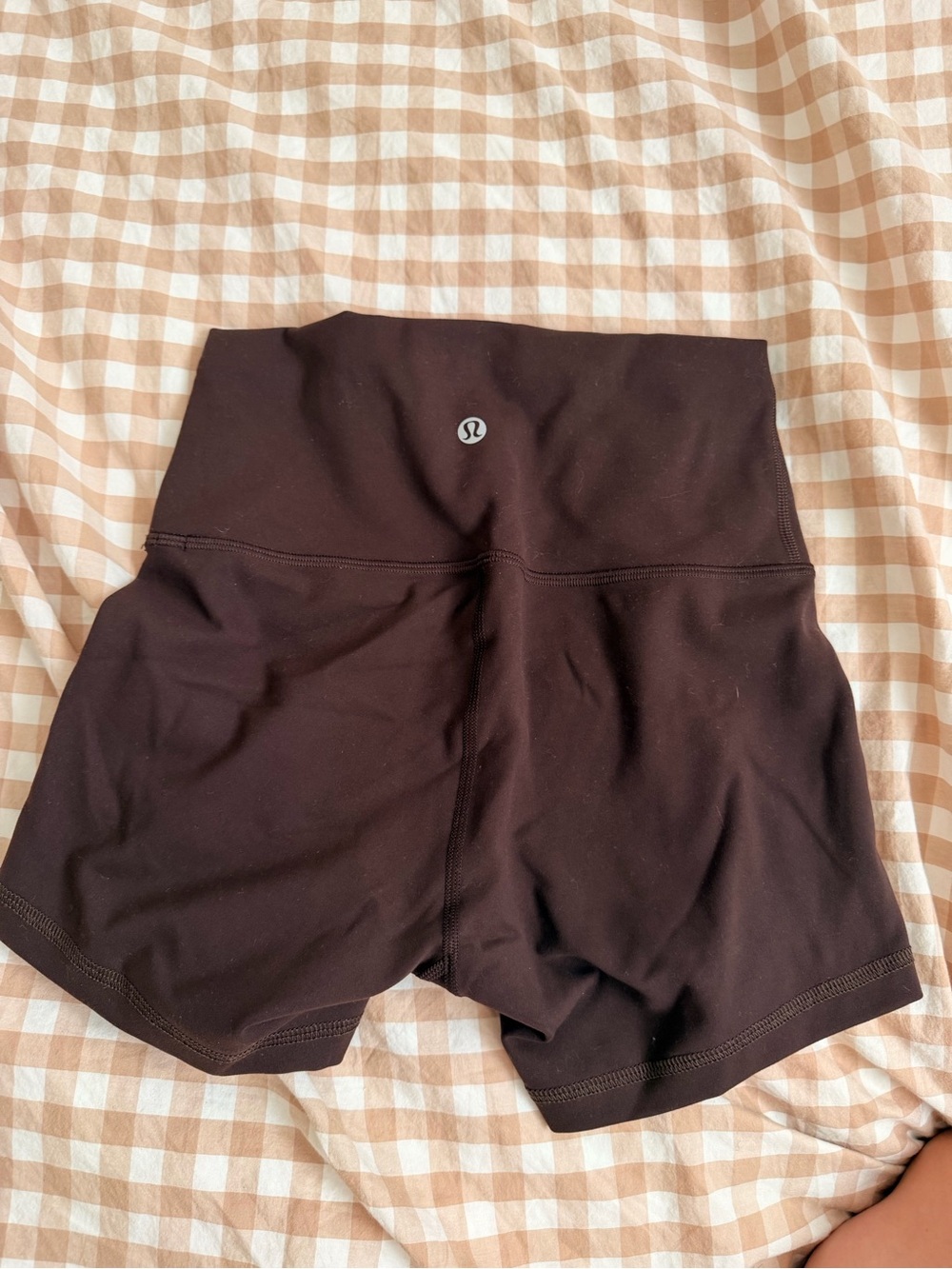 Lululemon Wunder Train Shorts - Espresso - Picture 2 of 3
